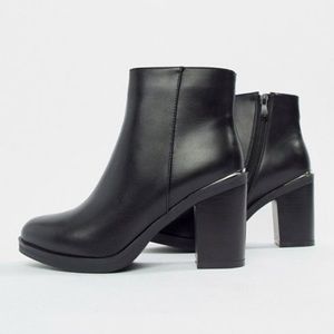 RAID Platform booties